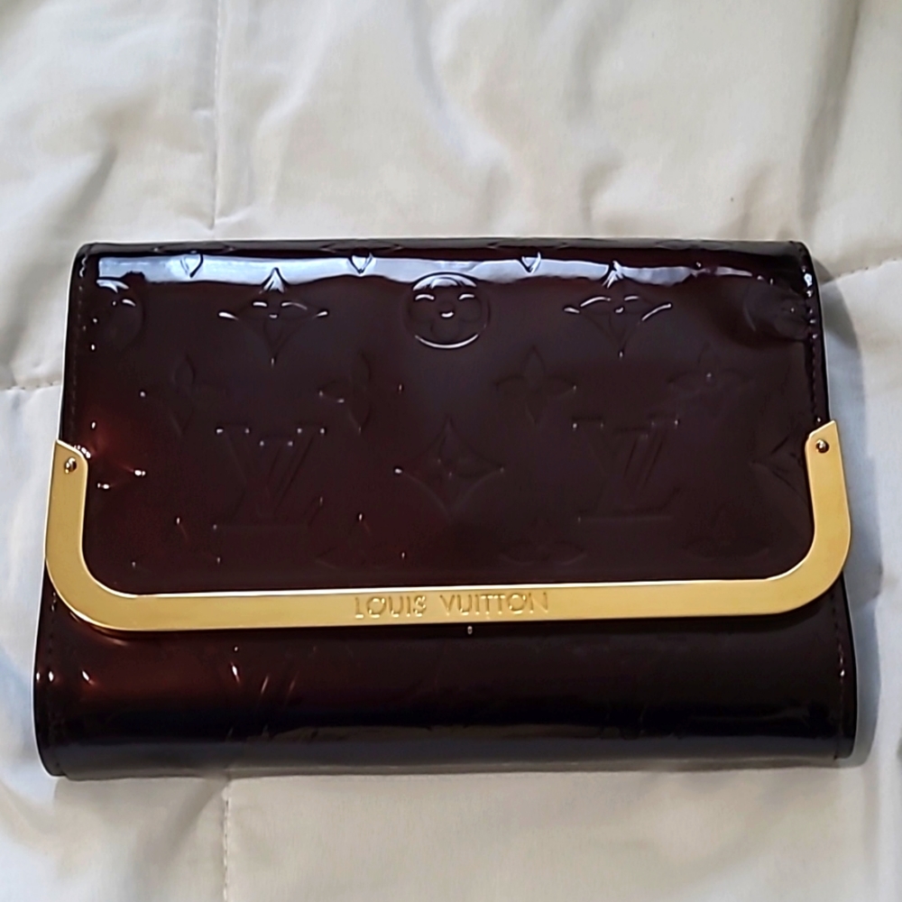 Louis Vuitton  handbag